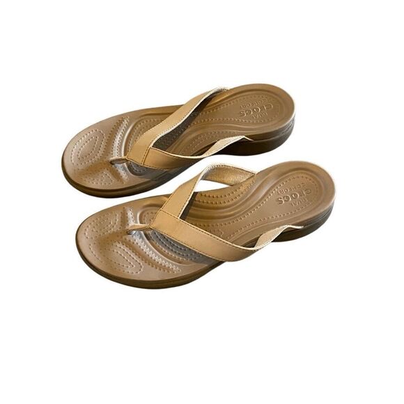Womans Crocs Tan Sandals Size 9 - Picture 1 of 5